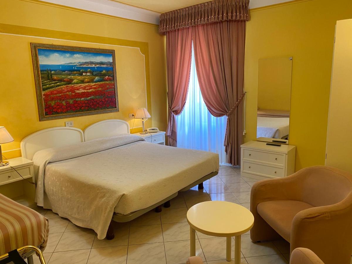 Hotel La Torre Кастильоне-дель-Лаго Экстерьер фото