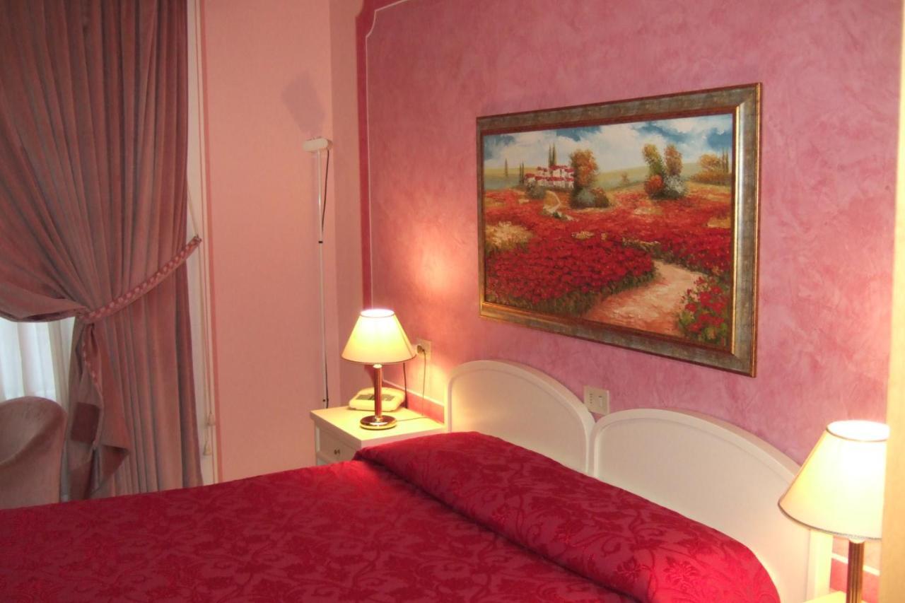 Hotel La Torre Кастильоне-дель-Лаго Экстерьер фото